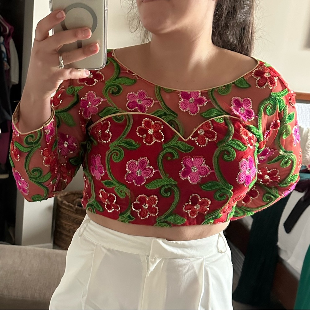 Embroidered Saree blouse pre stitched (38-40) Size M/L.